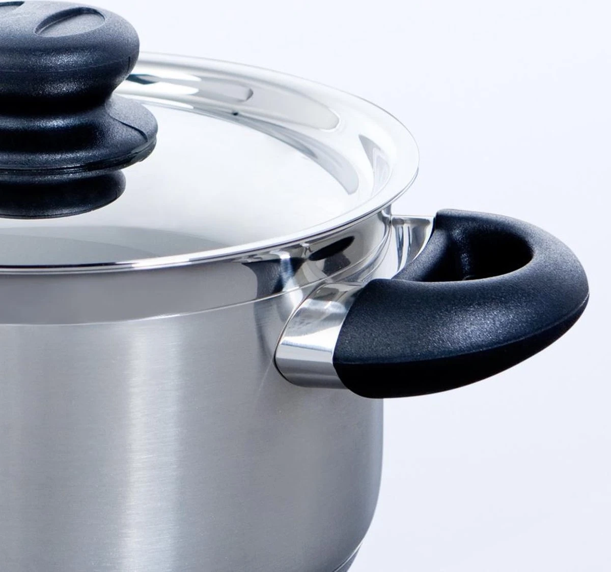 BK Karaat+ Pannenset - 5-delig - RVS – Geschikt Voor Alle Warmtebronnen 6 BK Karaat+ Pannenset - 5-delig - RVS – Geschikt Voor Alle Warmtebronnen - Afbeelding 4