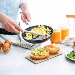 GreenPan Barcelona Infinity Pro Koekenpan 32cm - Zwart - Inductie - PFAS-vrij 35 GreenPan Barcelona Infinity Pro Koekenpan 32cm - Zwart - Inductie - PFAS-vrij -Keuken Serie Winkel 1200x1199 13