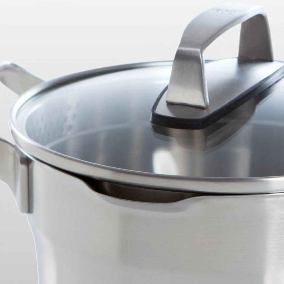 BK Premium+ Pannenset - 9-delig - Veilig Afgietsysteem - Inductie 13 BK Premium+ Pannenset - 9-delig - Veilig Afgietsysteem - Inductie - Afbeelding 11