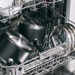 BK Flow Cool Black Glas Kookpannenset - 4-delig - Zwart - Glazen Deksel - Veilig Afgietsysteem - Inductie 13 BK Flow Cool Black Glas Kookpannenset - 4-delig - Zwart - Glazen Deksel - Veilig Afgietsysteem - Inductie -Keuken Serie Winkel 1200x1200 21