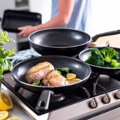 GreenPan Memphis Koekenpannenset - 3-delig - Zwart - Inductie - PFAS-vrij 33 GreenPan Memphis Koekenpannenset - 3-delig - Zwart - Inductie - PFAS-vrij -Keuken Serie Winkel 1200x1200 342