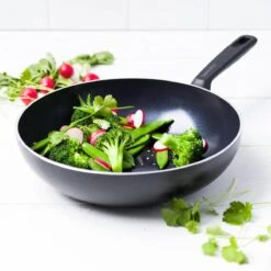GreenPan Memphis Keramische Wokpan - Ø 28 Cm - PFAS-vrij 30 GreenPan Memphis Keramische Wokpan - Ø 28 Cm - PFAS-vrij -Keuken Serie Winkel 1200x1200 354