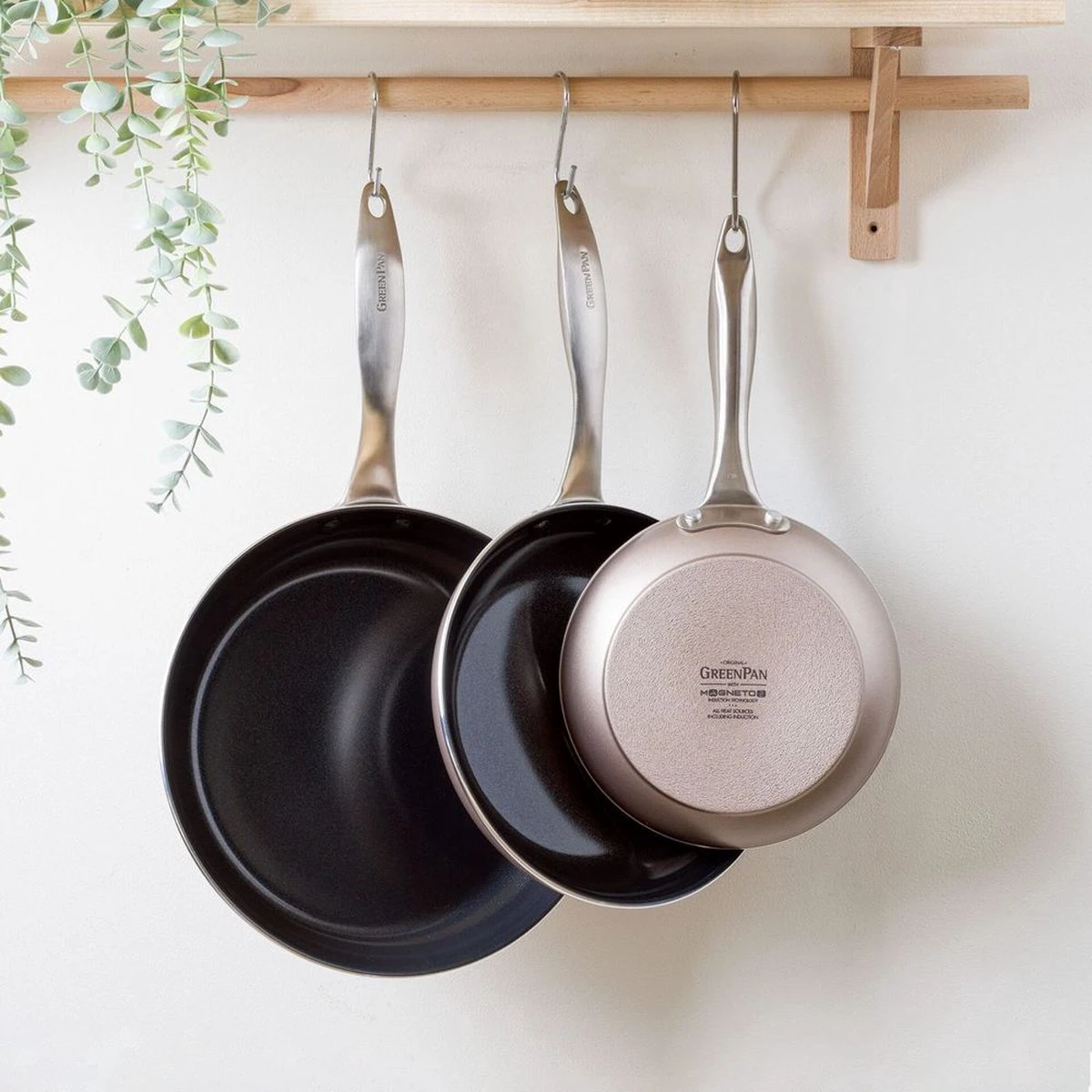 GreenPan Koekenpan - Royal Bronze - ø 20 Cm - Keramische Anti-aanbaklaag 6 GreenPan Koekenpan - Royal Bronze - ø 20 Cm - Keramische Anti-aanbaklaag - Afbeelding 4