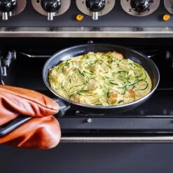 GreenPan Cambridge Hapjespan Met Deksel 24cm - Zwart - Inductie - PFAS-vrij 25 GreenPan Cambridge Hapjespan Met Deksel 24cm - Zwart - Inductie - PFAS-vrij -Keuken Serie Winkel 1200x1200 634