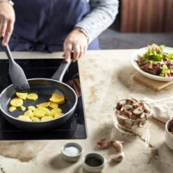 Demeyere Alu Classico 3 Koekenpan – Ceraforce Antikleefpan - Inductie – 20 Cm - PTFE En PFAS Vrij 12 Demeyere Alu Classico 3 Koekenpan – Ceraforce Antikleefpan - Inductie – 20 Cm - PTFE En PFAS Vrij -Keuken Serie Winkel 1200x1200 663