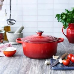 Le Creuset Gietijzeren Braadpan - 26cm 5,3 L - Kersenrood 17 Le Creuset Gietijzeren Braadpan - 26cm 5,3 L - Kersenrood -Keuken Serie Winkel 1200x1200 816