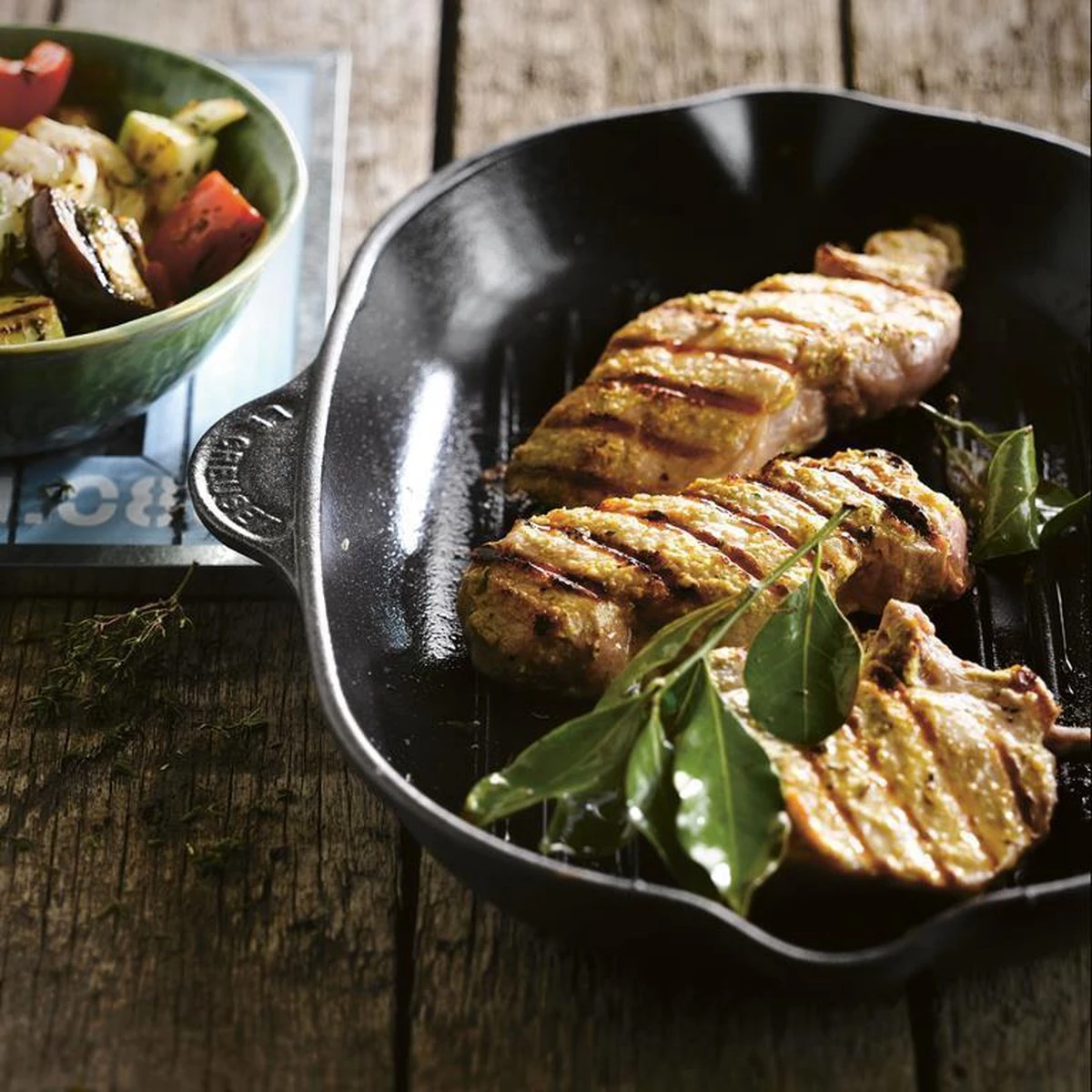 Le Creuset Gietijzeren Vierkante Grillpan - 26cm - Mat Zwart 4 Le Creuset Gietijzeren Vierkante Grillpan - 26cm - Mat Zwart - Afbeelding 2