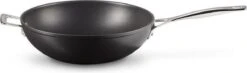LE CREUSET - Les Forgees - Wokpan 30cm -Keuken Serie Winkel 1200x356 1