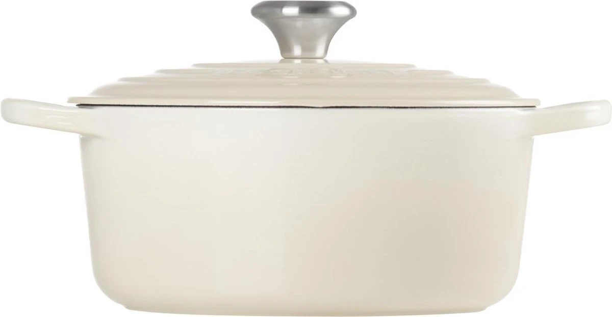 Le Creuset Braadpan Signature Meringue - ø 24 Cm / 4.2 Liter 5 Le Creuset Braadpan Signature Meringue - ø 24 Cm / 4.2 Liter - Afbeelding 3