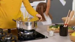 Tefal Cook & Cool E493S6 - Set 3-delig (kookpan 20/24 + Steelpan 16) 35 Tefal Cook & Cool E493S6 - Set 3-delig (kookpan 20/24 + Steelpan 16) -Keuken Serie Winkel 1200x674 22