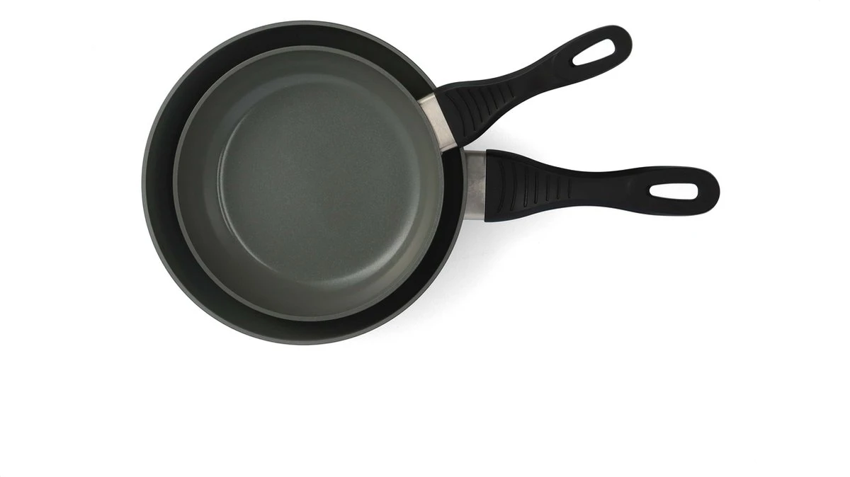 BK Easy Basic Ceramic Koekenpannenset - Ø20 Cm En Ø24 Cm - PFAS-vrij 2 BK Easy Basic Ceramic Koekenpannenset - Ø20 Cm En Ø24 Cm - PFAS-vrij