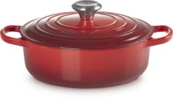 Le Creuset - Gietijzeren - Lage Braadpan - 24cm - Kersenrood 31 Le Creuset - Gietijzeren - Lage Braadpan - 24cm - Kersenrood -Keuken Serie Winkel 1200x695 2