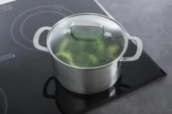 BK Bistro Pannenset - 4-delig - RVS - Glazen Deksel - Inductie 17 BK Bistro Pannenset - 4-delig - RVS - Glazen Deksel - Inductie -Keuken Serie Winkel 1200x799 1