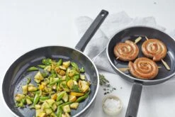 Demeyere Alu Comfort 3 Koekenpan – Keramische Antikleeflaag – Koekenpan Inductie – Ceraforce (PTFE-vrij) - Pannen Set 24 Cm + 28 Cm 12 Demeyere Alu Comfort 3 Koekenpan – Keramische Antikleeflaag – Koekenpan Inductie – Ceraforce (PTFE-vrij) - Pannen Set 24 Cm + 28 Cm -Keuken Serie Winkel 1200x800 62