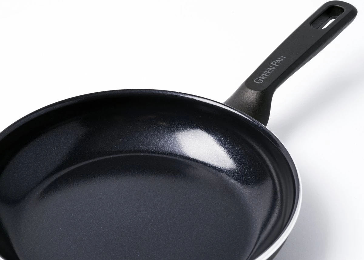 GreenPan Memphis Keramische Koekenpannenset - Ø24 + Ø28 Cm - PFAS-vrij 12 GreenPan Memphis Keramische Koekenpannenset - Ø24 + Ø28 Cm - PFAS-vrij - Afbeelding 10