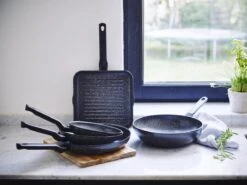 BK Universe Koekenpan Ø 28cm - Inductie - Anti-aanbak - PFAS-vrij -Keuken Serie Winkel 1200x899 1