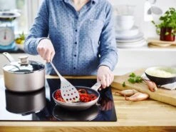 GreenPan Cambridge Hapjespan Met Deksel 28cm - Brons - Inductie - PFAS-vrij 18 GreenPan Cambridge Hapjespan Met Deksel 28cm - Brons - Inductie - PFAS-vrij -Keuken Serie Winkel 1200x899 18