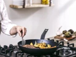 BK Solid Steel Koekenpan Ø 26 Cm - Plaatstaal - Inductie - BBQ 11 BK Solid Steel Koekenpan Ø 26 Cm - Plaatstaal - Inductie - BBQ -Keuken Serie Winkel 1200x900 19