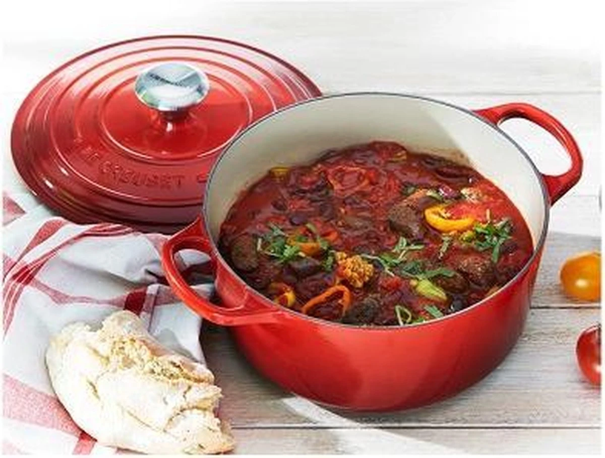 Le Creuset Signature Braadpan - 4,2 L - 24 Cm - Kersenrood 15 Le Creuset Signature Braadpan - 4,2 L - 24 Cm - Kersenrood - Afbeelding 13