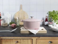 BK Bourgogne Braadpan Ø 24 Cm - Roze - Gietijzer - Inductie 9 BK Bourgogne Braadpan Ø 24 Cm - Roze - Gietijzer - Inductie -Keuken Serie Winkel 1200x912 1