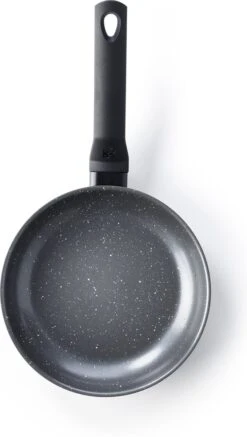 BK Universe Koekenpan Ø 28cm - Inductie - Anti-aanbak - PFAS-vrij -Keuken Serie Winkel 679x1200