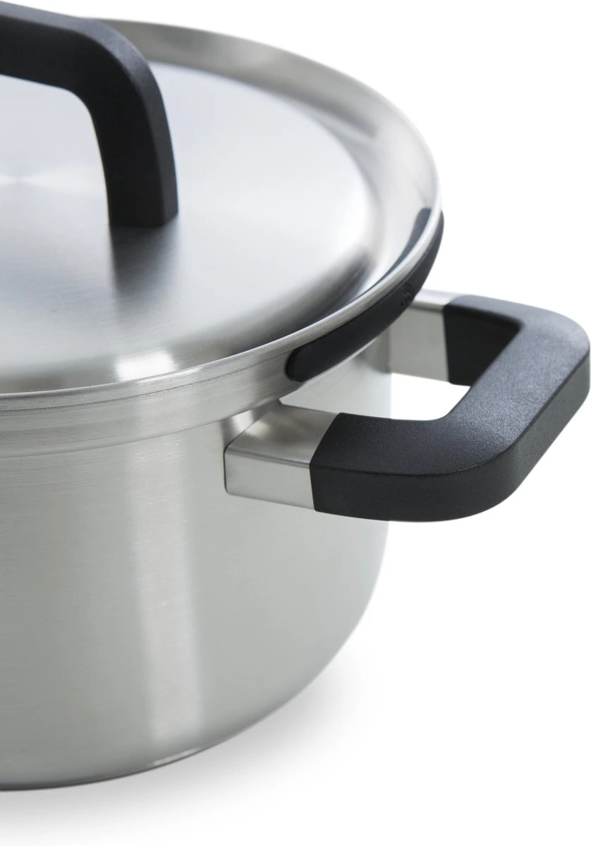 BK Flow Cool Pannenset - 4-delig – RVS Deksels - Veilig Afgietsysteem - Geschikt Voor Alle Warmtebronnen 12 BK Flow Cool Pannenset - 4-delig – RVS Deksels - Veilig Afgietsysteem - Geschikt Voor Alle Warmtebronnen - Afbeelding 10